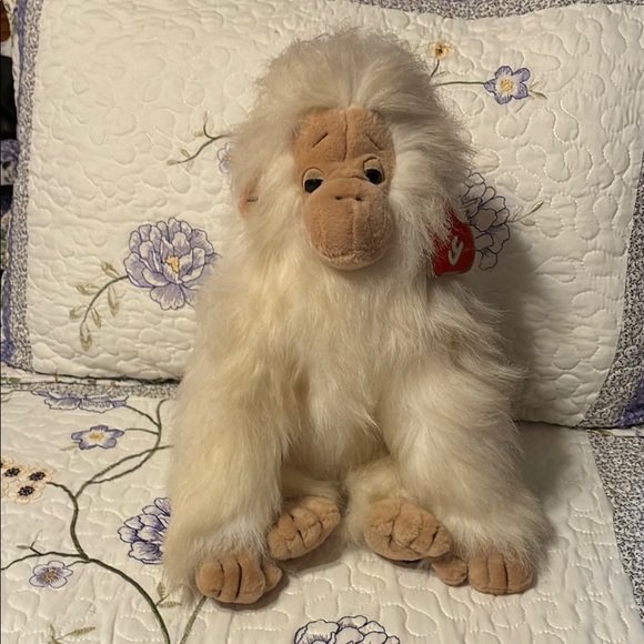 Vintage Ty Large Stuffed White Gorilla-name is  Jack - Picture 1 of 7